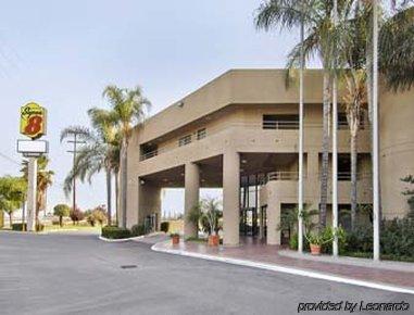 Travelodge By Wyndham Commerce Los Angeles Area Exterior photo